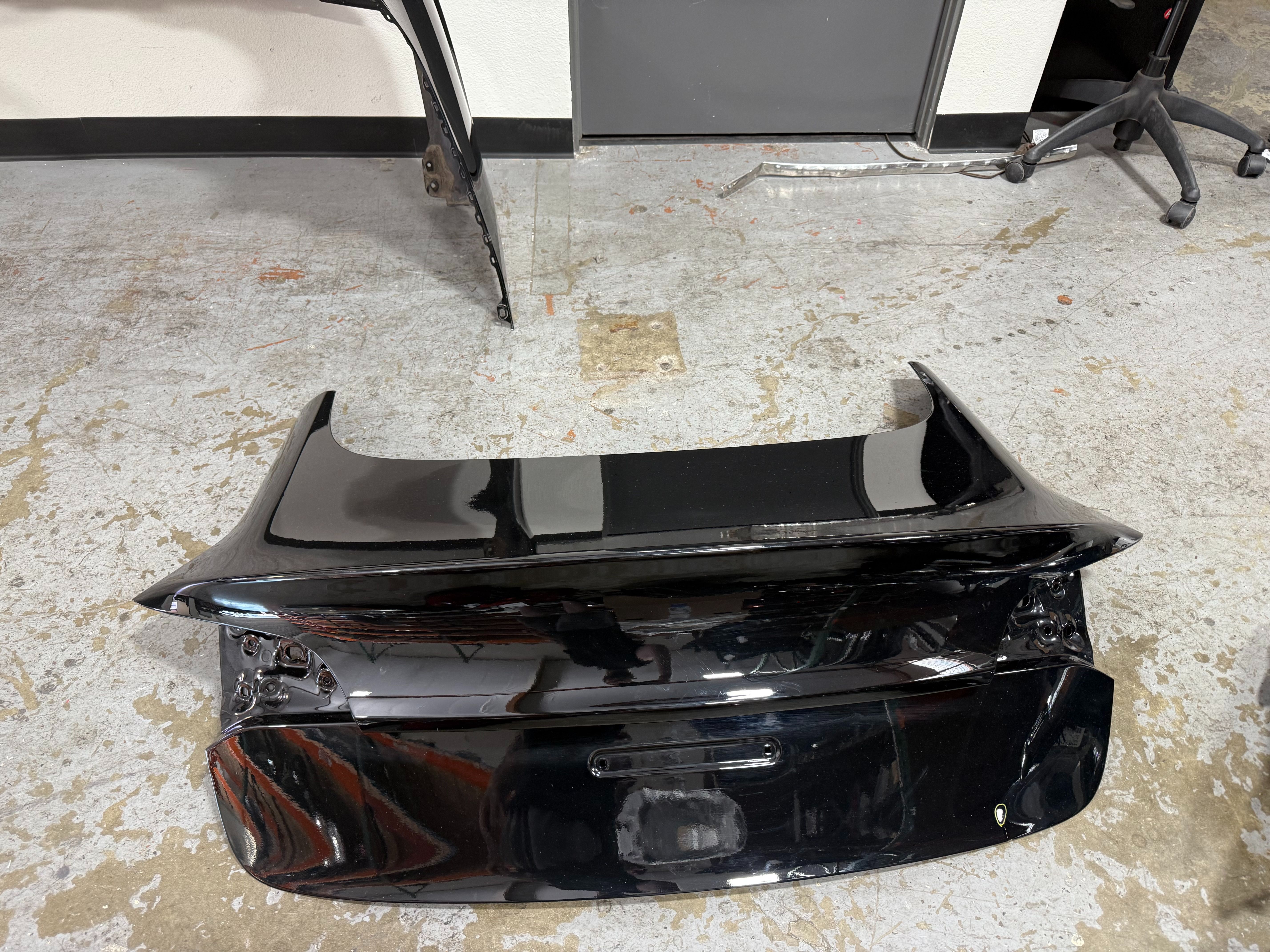 TESLA MODEL 3 TRUNK 2019