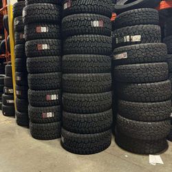 Radar 275/45/20 AT TIRES SET