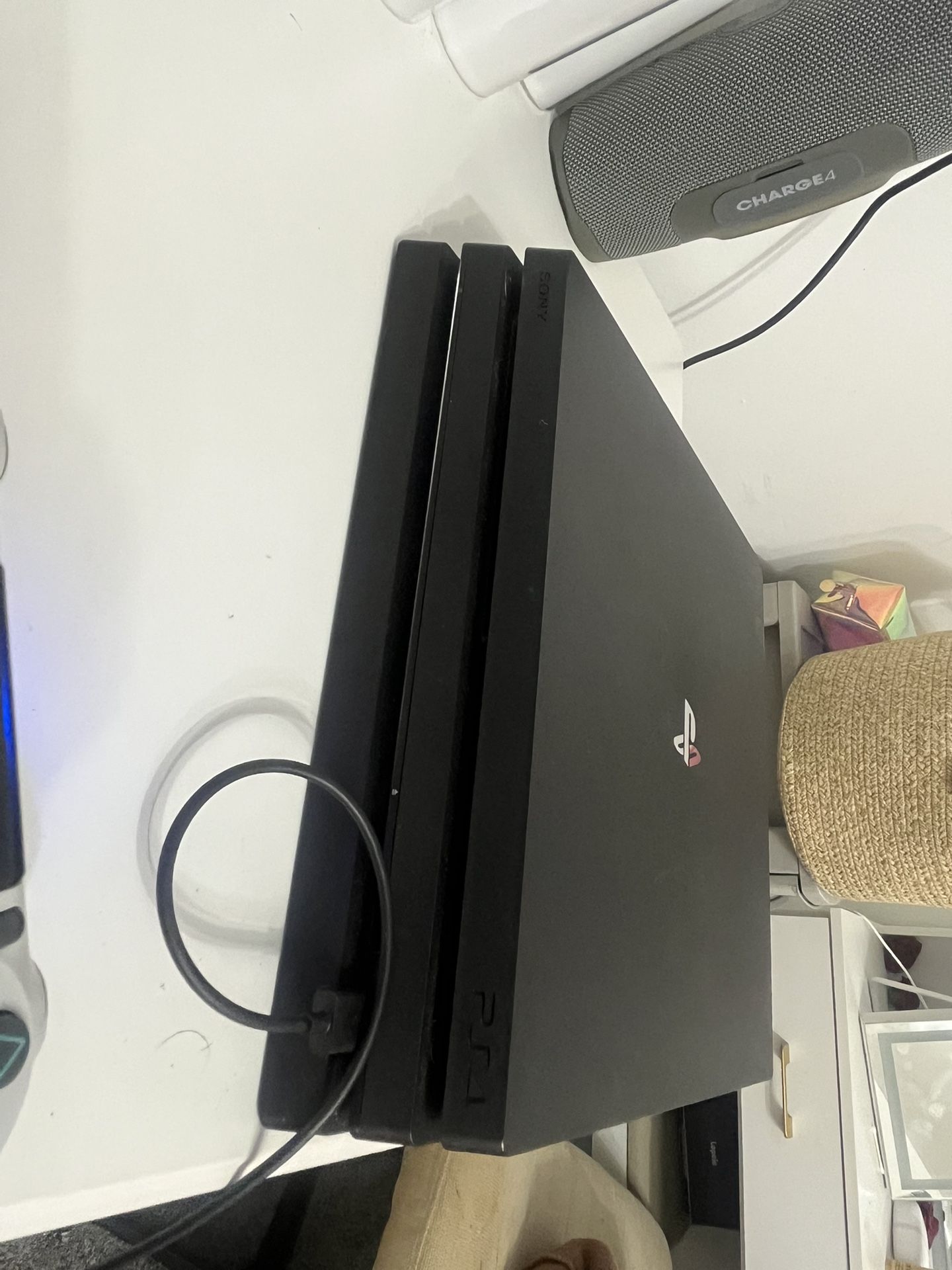 Play Station 4, One Controller Good Condition Fair Price 