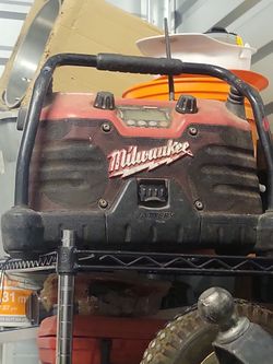 Milwaulkee/ Rockford Fosgate job site radio