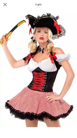 Women pirate costume