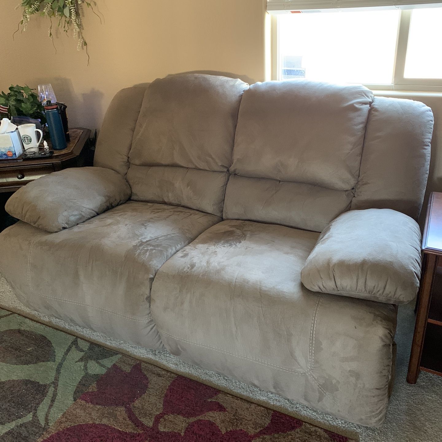 Loveseat  Sofa Couch dual recliner wall hugger 