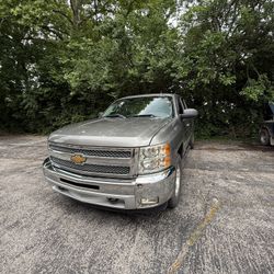  2012 Chevrolet Silverado Z71 4x4  Low Miles 