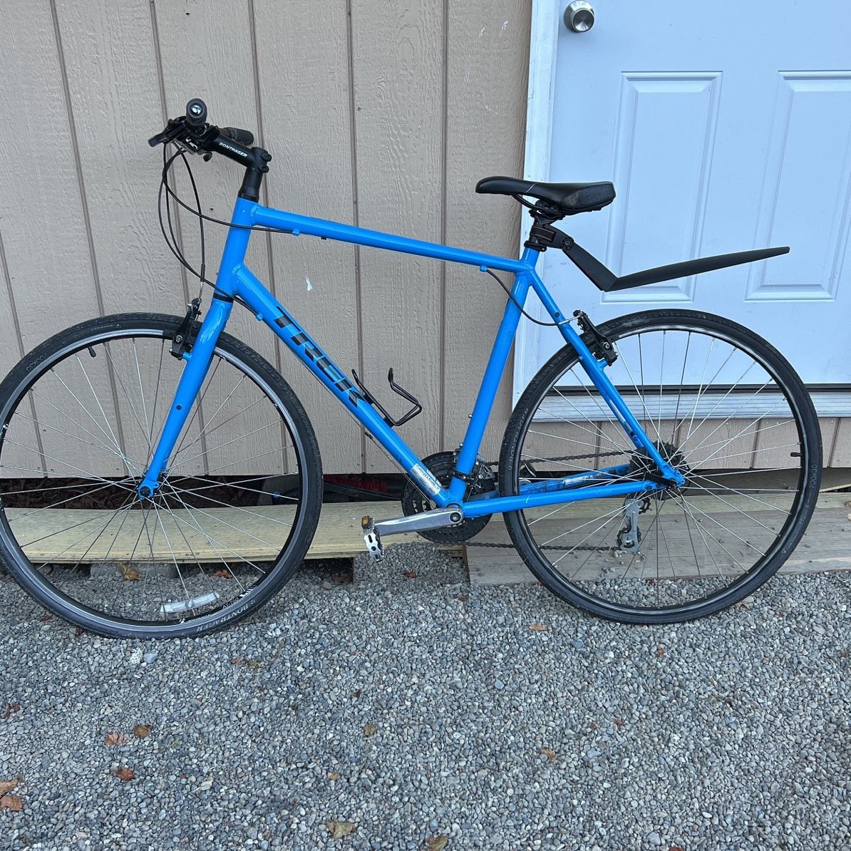 Trek fx 2024 silver alpha aluminum