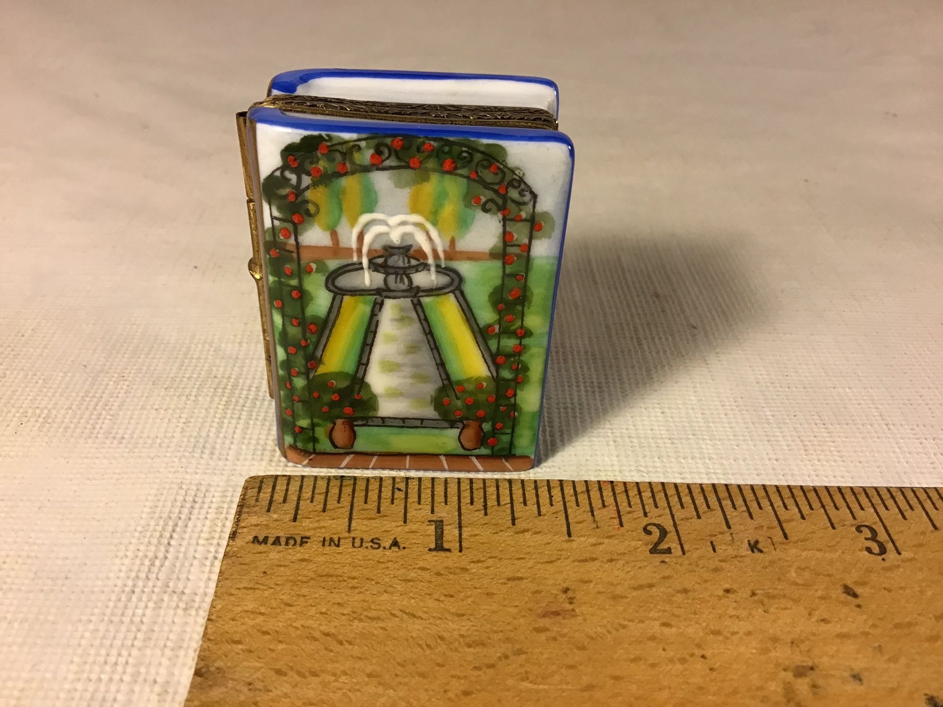 Vintage (pre-2000) Limoges Dresser Box, Garden Book