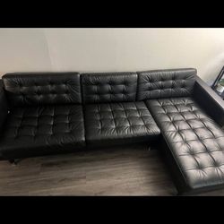 Medium sized sectional couch