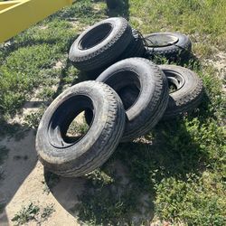 Few Old Wheels Mobile Home 8 14.5