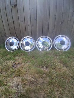 Chevy Caprice 15 inch hubcaps