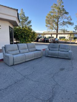 2-Piece Reclining Sectional 🤎 ($10 Delivery )