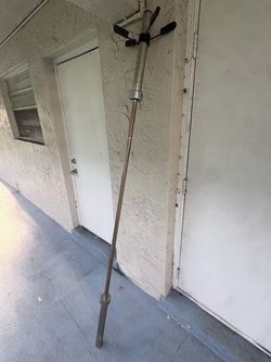 7ft Olympic barbell with clips
