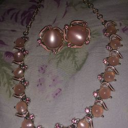 Pink vintage necklace and clip on set