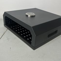 Aldi's Super-Handy Grill Top Pizza Oven new. No stone 