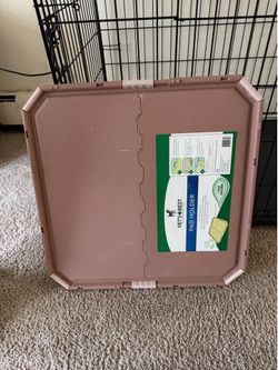 Pee pad holder