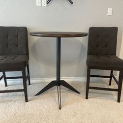 Bar Table & Chairs