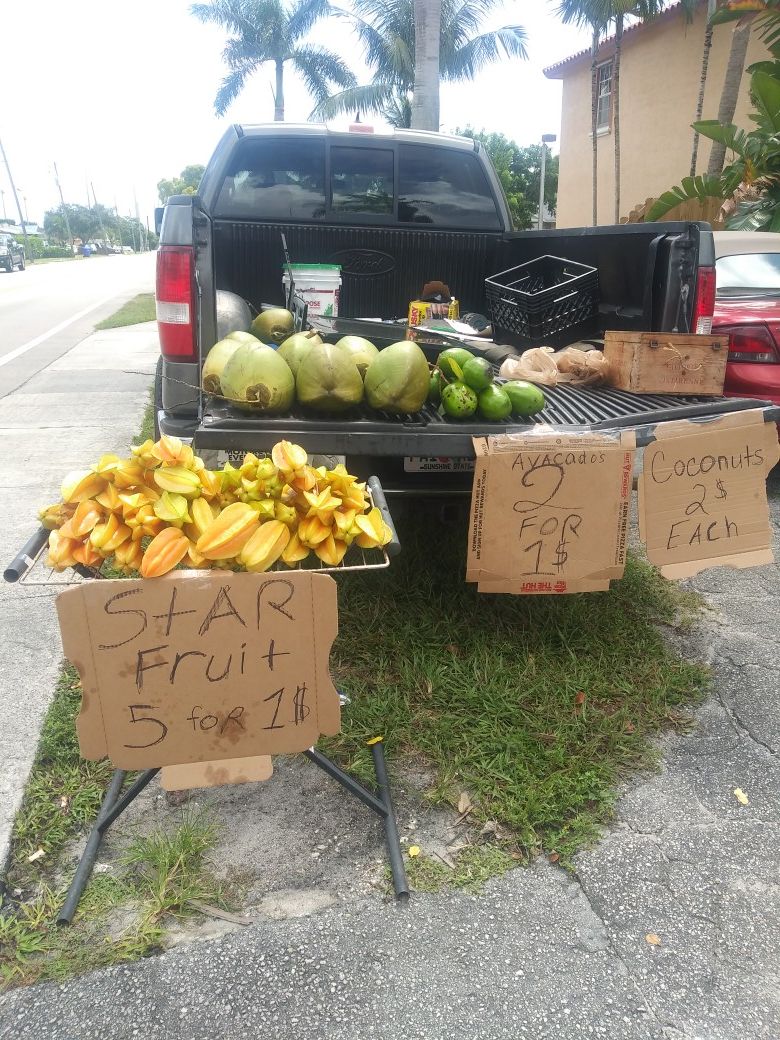 🌴Coconuts🌴 , 🥑avocado's🥑, 🌟 star fruits 🌟