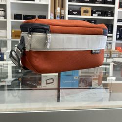Nomatic Luma 9L Sling Bag