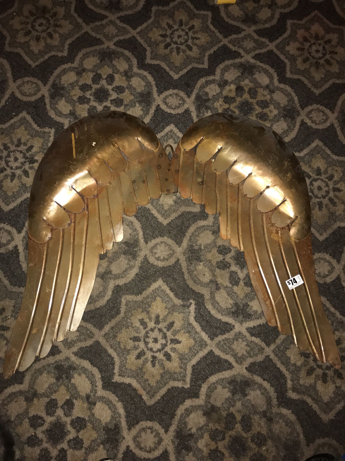 Large angel wings