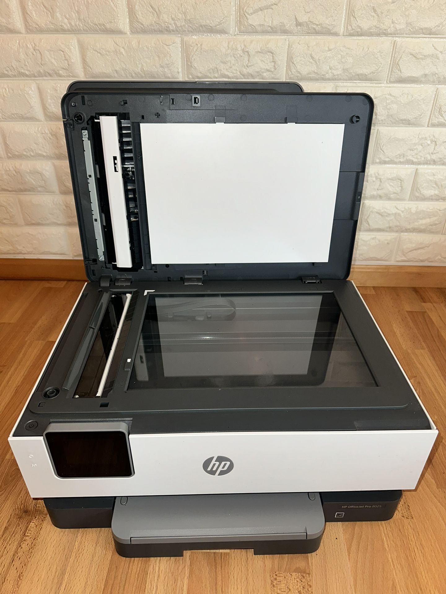 HP OfficeJet Pro 8035 All-In-One Inkjet Printer with Ink (READ DESCRIPTION PLS)