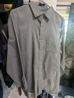 Men's Gray Long Sleeve Button-Down Shirt