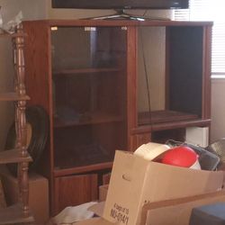 Entertainment center