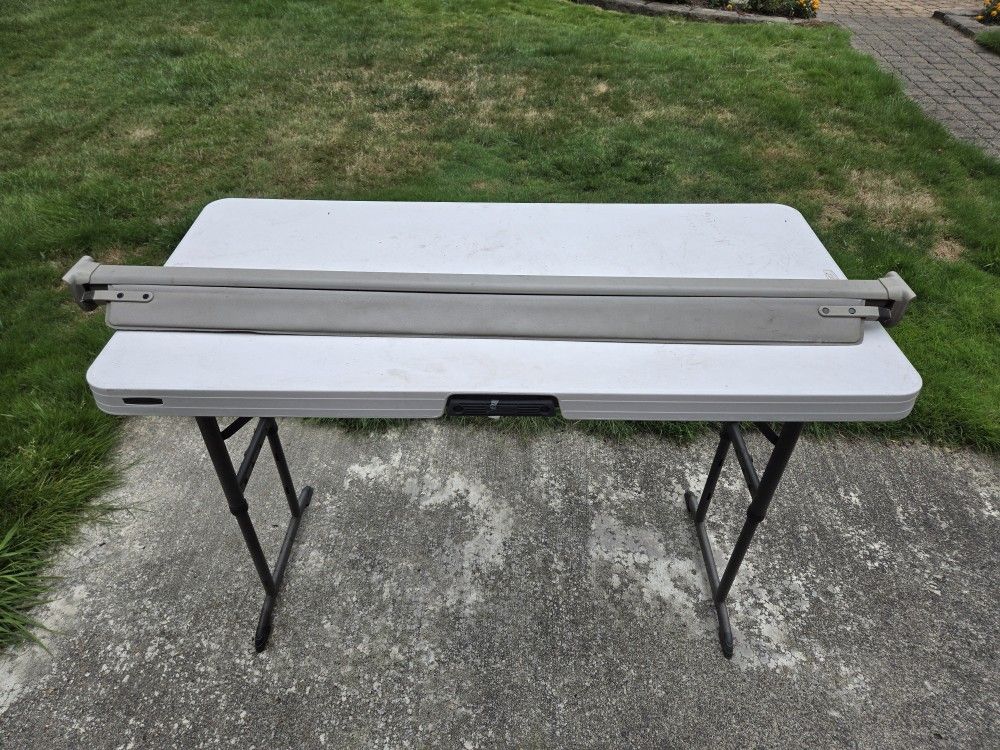 4 Runner Rear Privacy Cover