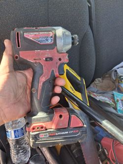 Milwaukee impact drill