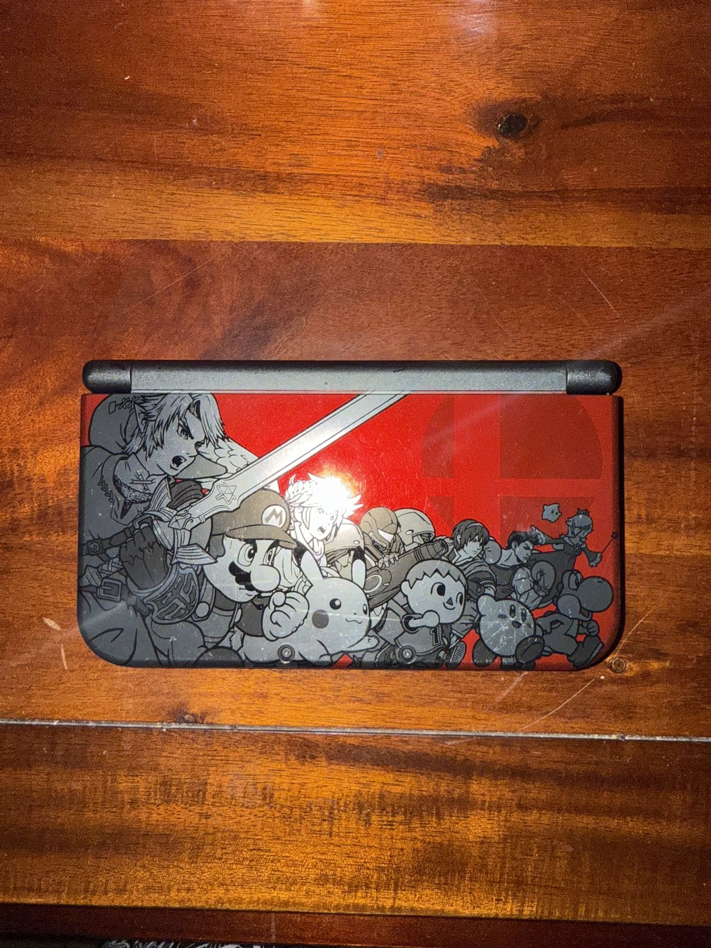 Limited edition japanese super smash Bros New Nintendo 3ds XL with charger
