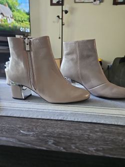 DKNY boots
