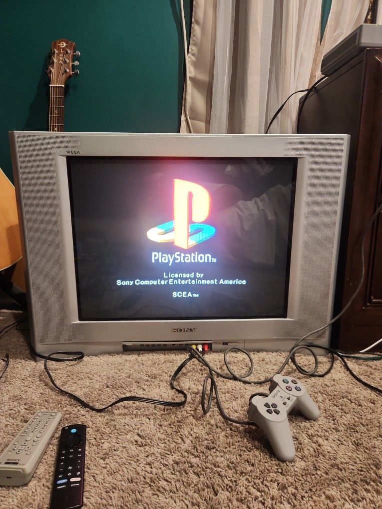 Sony WEGA KV-24FS120 24" CRT RetroGaming Television with Remote AWESOME!