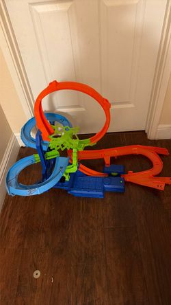 Hot wheel track