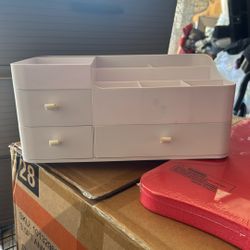Makeup Organizer