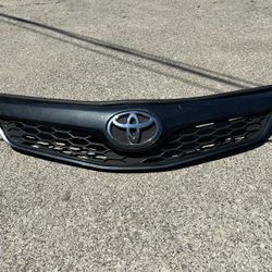 Toyota Grille