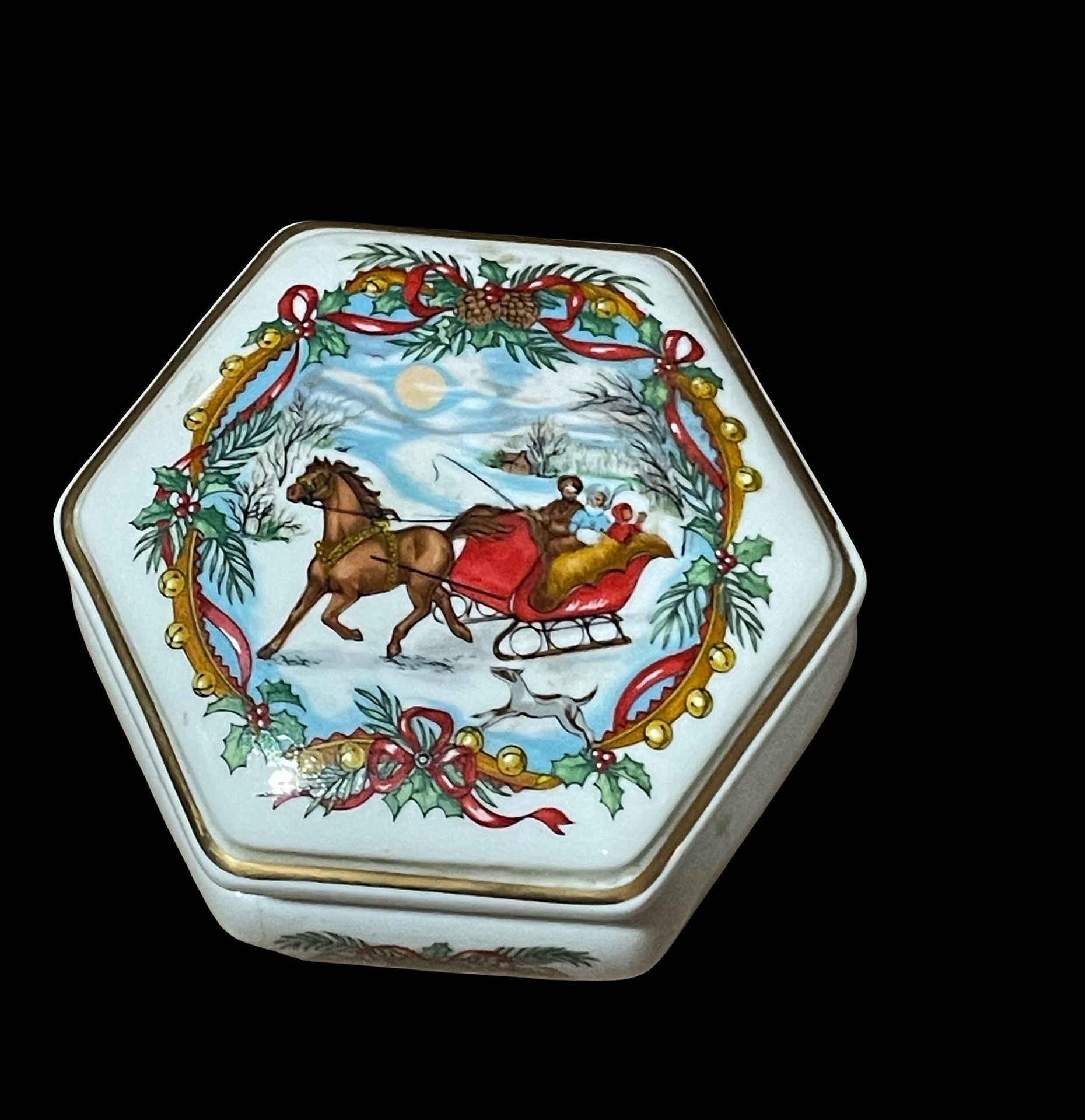 Vintage 1988 Heritage House Hexagon Fine Porcelain Christmas Trinket Music Box