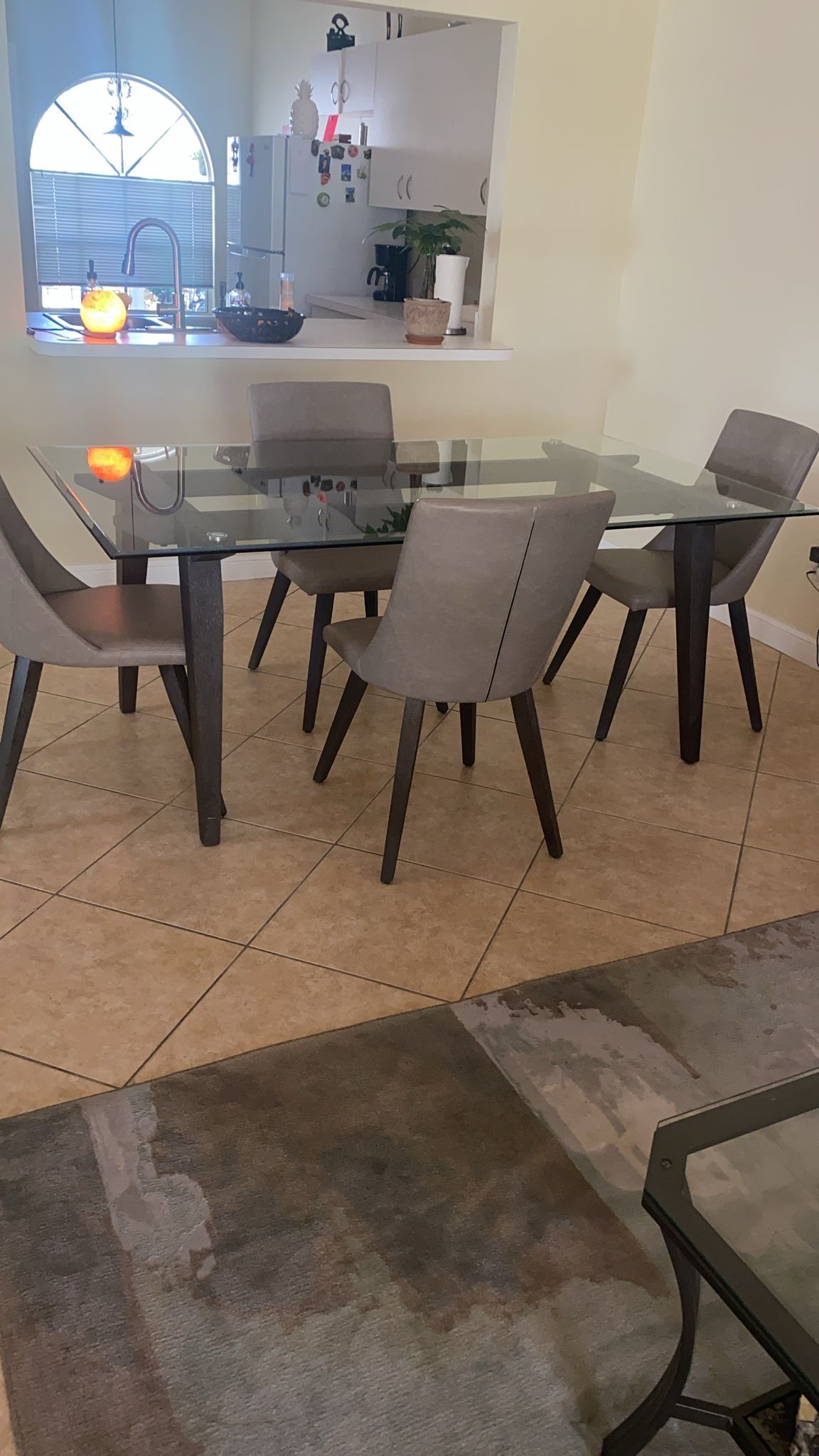 Dinning Table and Chairs