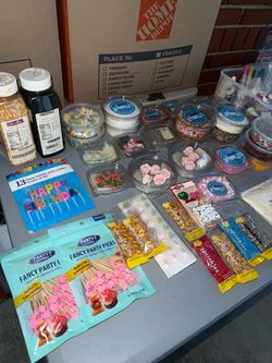 Cake Decorating Supplies Lot