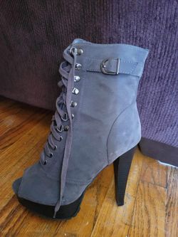 Heels Size 8