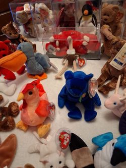 A lot Beannie Babies all well kept taking offers on each one