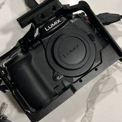 Panasonic GH5 