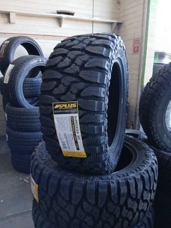 New Set Of Tires 33 12.50 20 APLUS MT