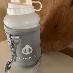 White hydro jug