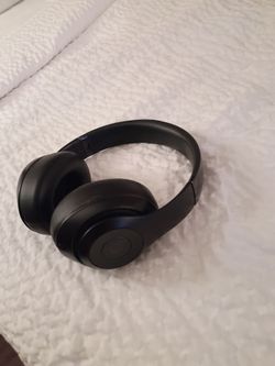 Beats Studio Wireless Over-Ear Headphones