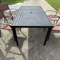 Patio Table and Chair (4)