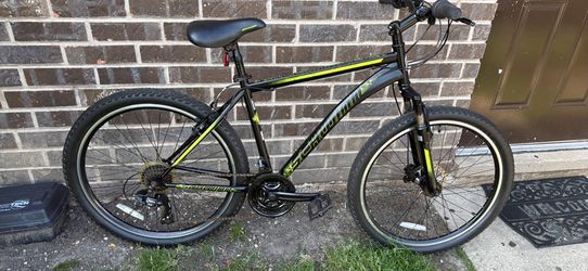 SCHWINN MOUNTAIN  BIKE