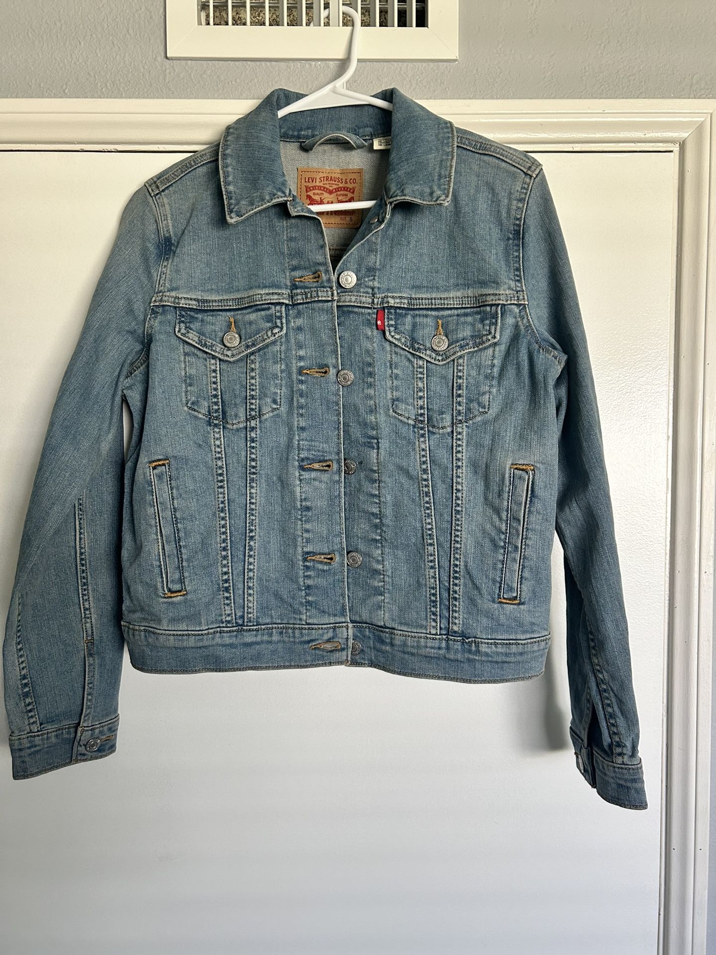 Levi’s Jean Jacket - Size S