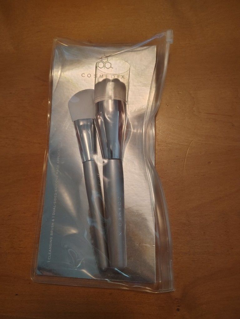 Cosmedix Makeup Brushes