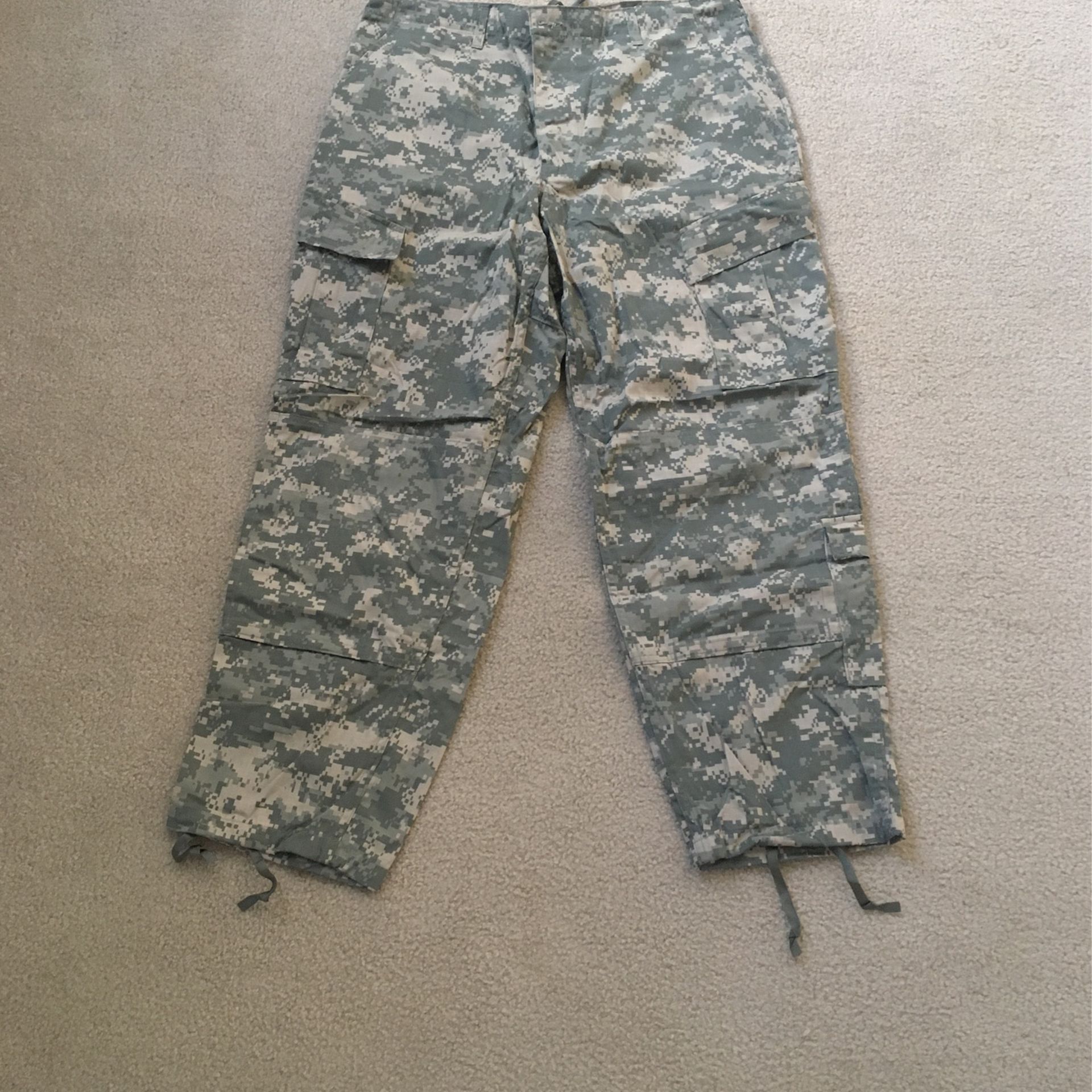 US Army ACU Combat Trousers Size Large X- Short