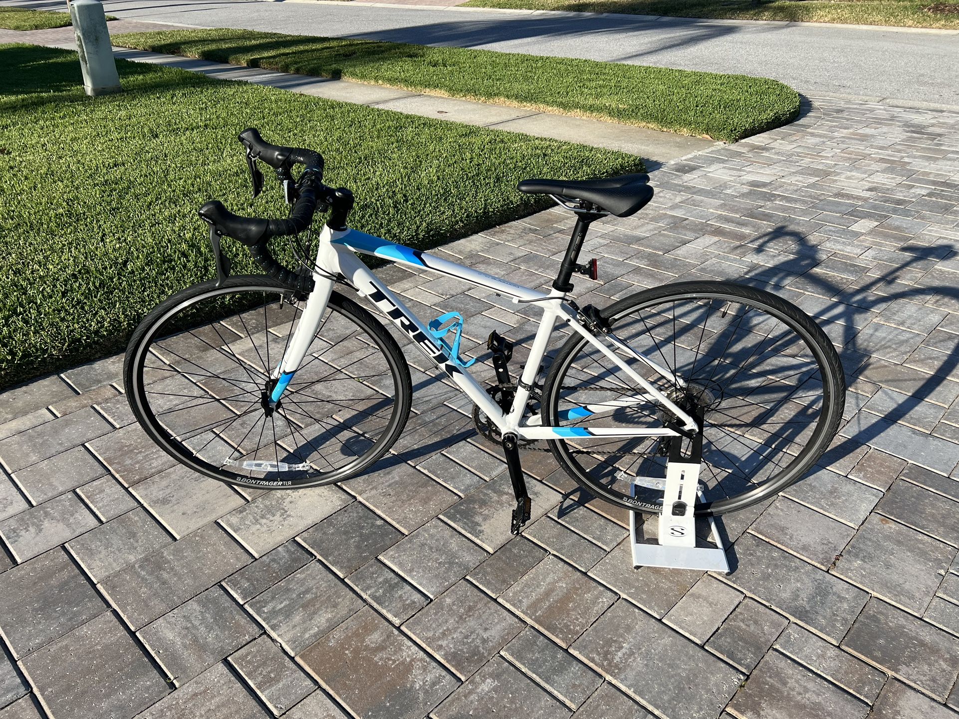 47cm Trek Road bike 