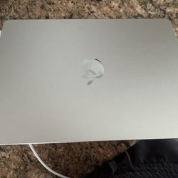 MacBook Air M2