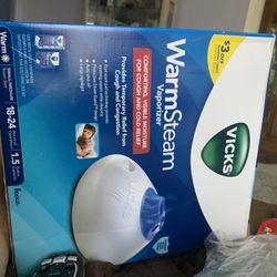 ViCKS Warm steam Vaporizer Used Only A Few Times 