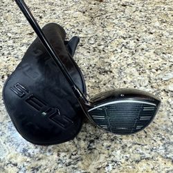 Left Handed 9 Degree Taylormade Qi35 Driver 